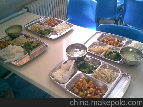 澄海工厂食堂承包 如何用一餐饭留住员工的心？